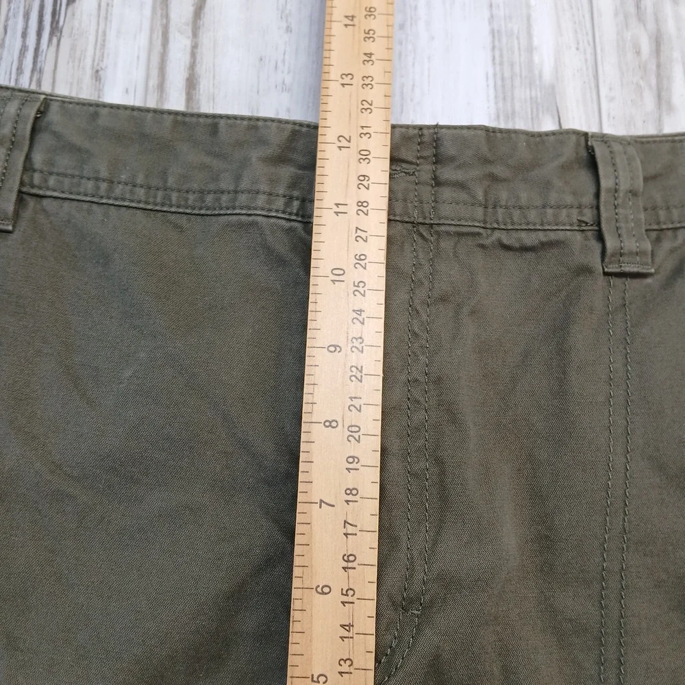 Nike ACG Mens Cargo Shorts Olive Green Cotton Canvas Utility Hiking Size 40
